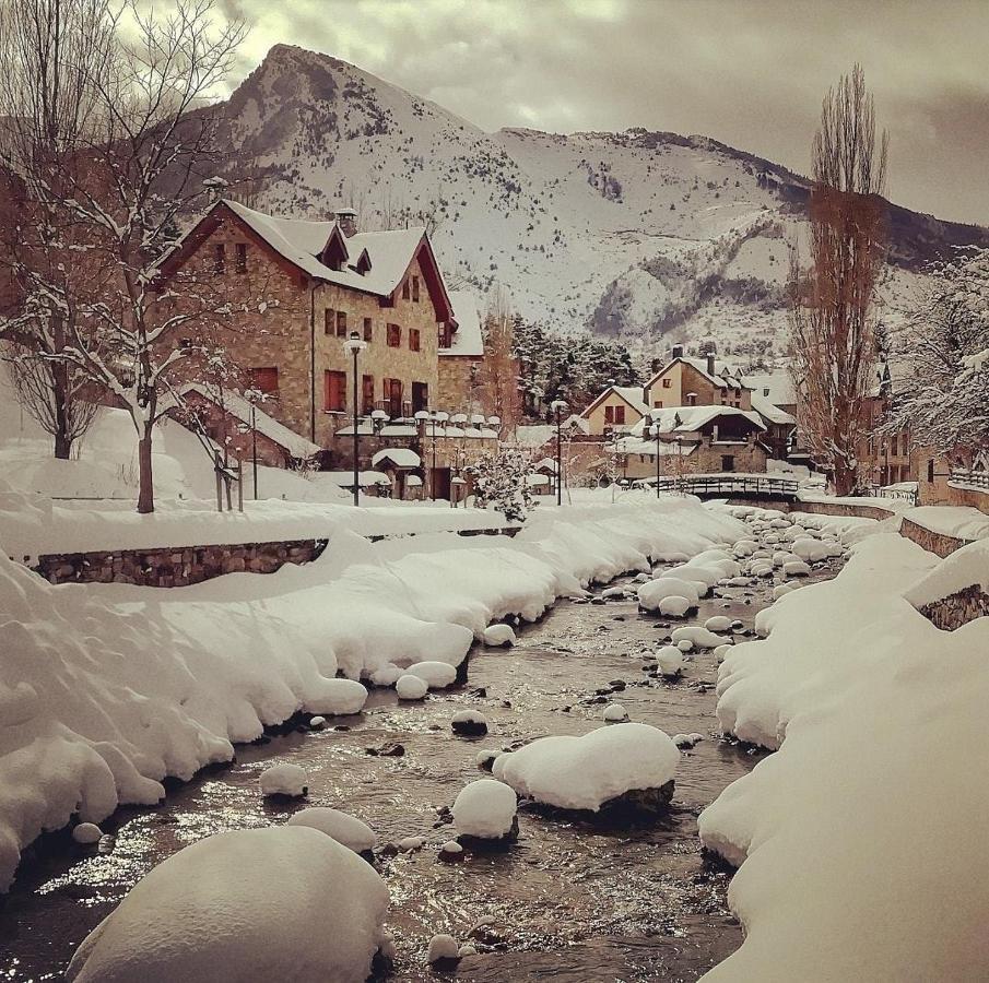 Hotel Valle De Izas Sallent de Gállego Εξωτερικό φωτογραφία